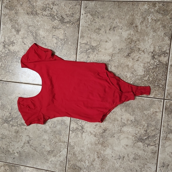 Active Basic Scoop Neck Bodysuit - Picture 1 of 2